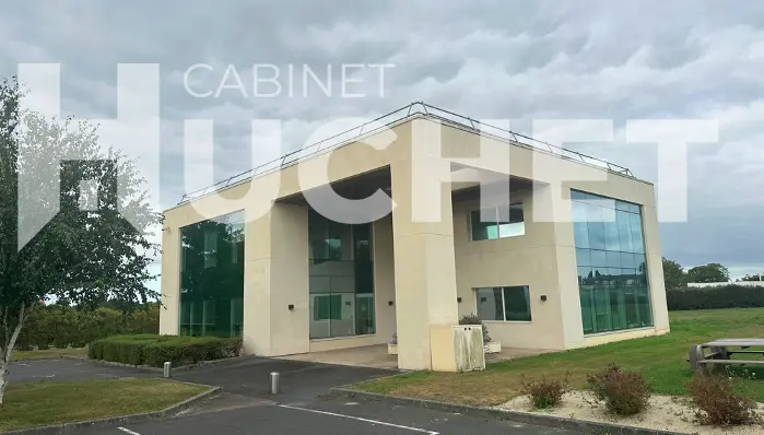 14. BAYEUX rare à la vente, Immeuble de bureaux de qualité d