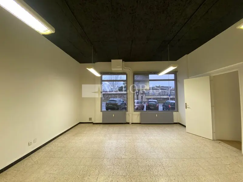 A louer Local commercial  53m² Lyon 03