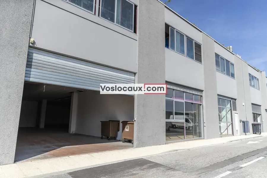A louer Locaux d'activité 250m² Villeneuve-Loubet