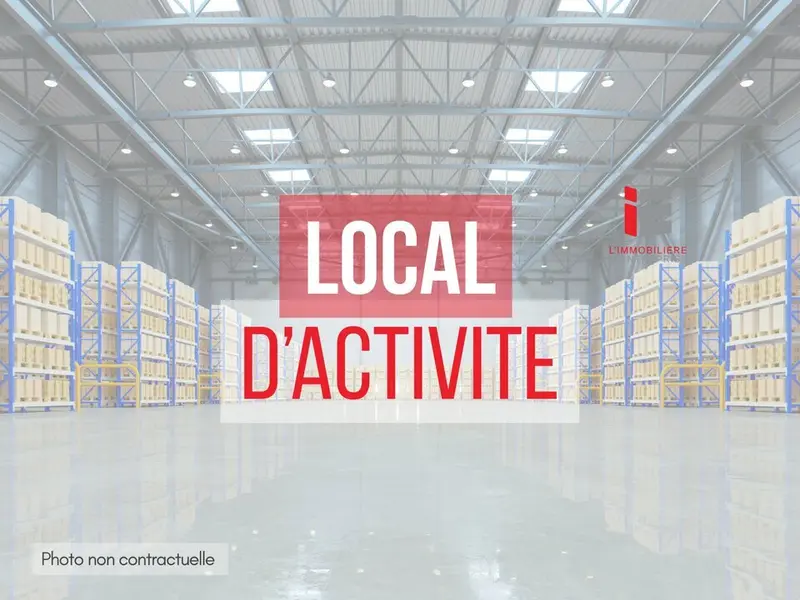 LOCATION  BÂTIMENT DE STOCKAGE / ACTIVITÉ  1 200 m²  BRÉCÉ