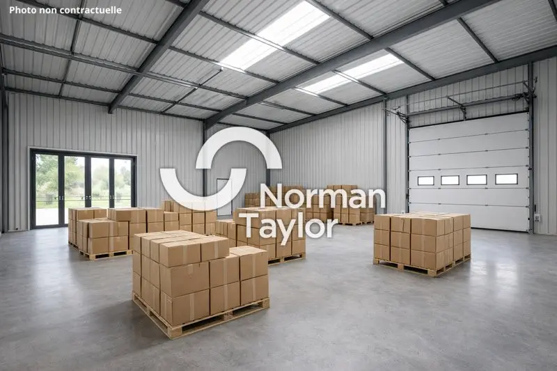 A louer Locaux d'activité 878m² Saint-Hilaire-de-Brethmas