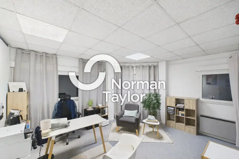 A vendre Bureaux 213m² Montpellier