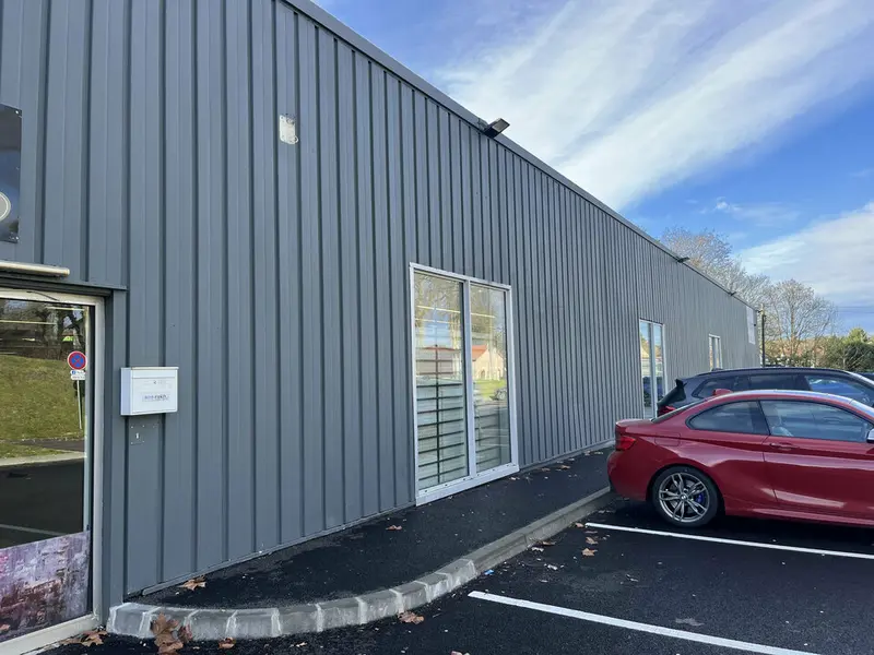 local commercial à louer - Couilly-pont-aux-dames (77860) - 1300 m2 - 6 500 €...