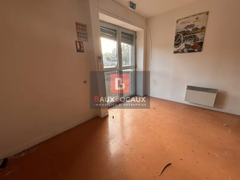 Entrepôt / Activité à vendre - Châteaurenard (13160) - 698 m²