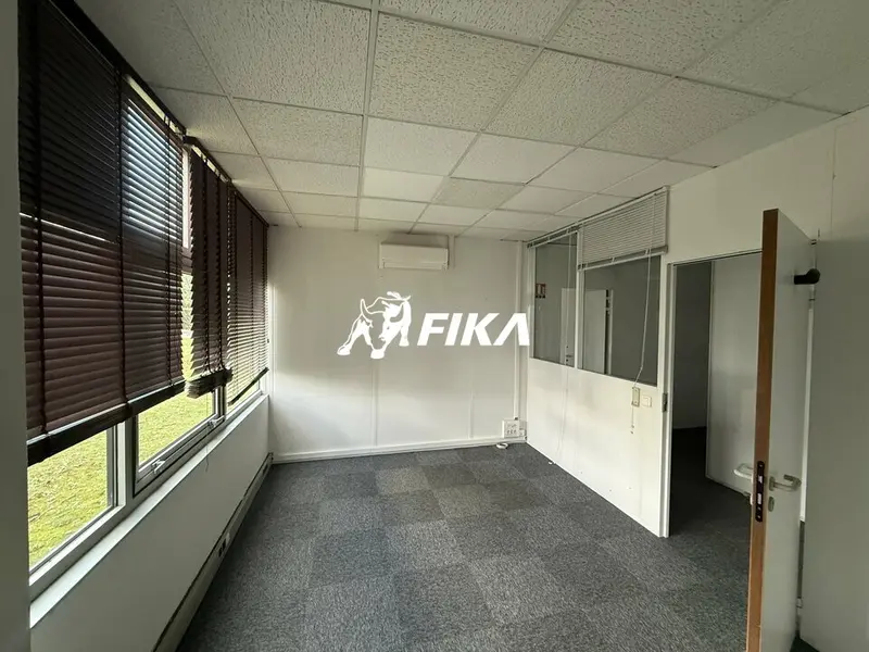 BUREAUX - A LOUER - 425 m² - EUROPARC - PESSAC