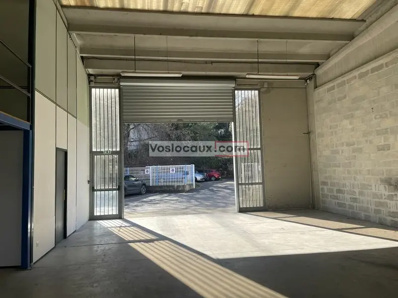 A louer Locaux d'activité 300m² Antibes