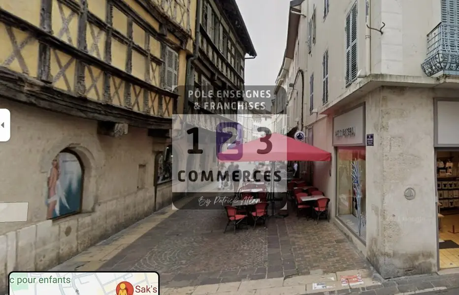 A louer Local commercial  80m² Bourg-en-Bresse