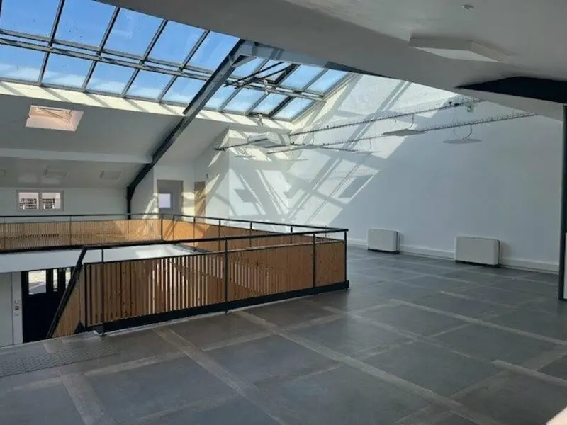 A louer Bureaux 302m² Caen