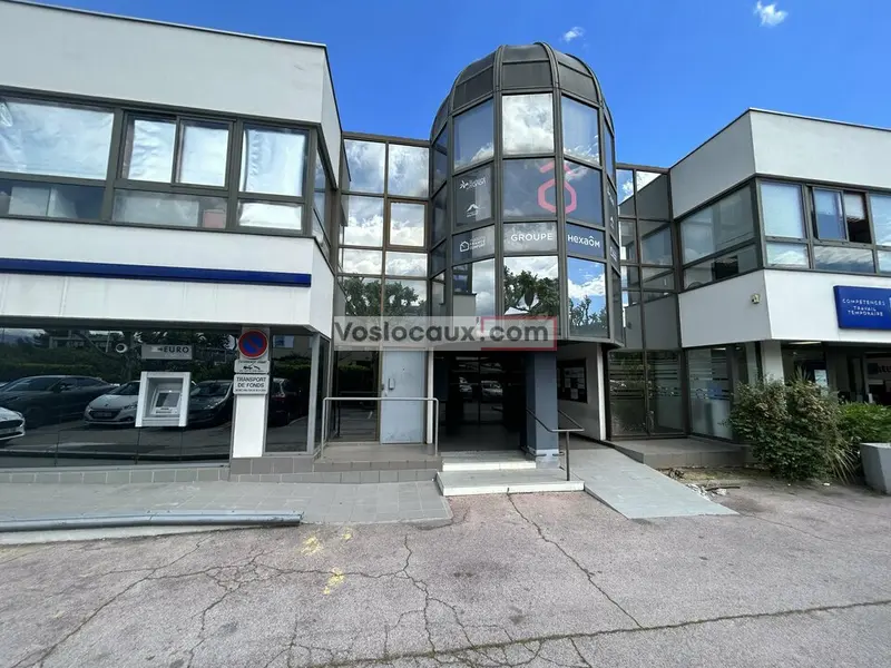 A louer : bureaux de 115 m² ANTIBES 