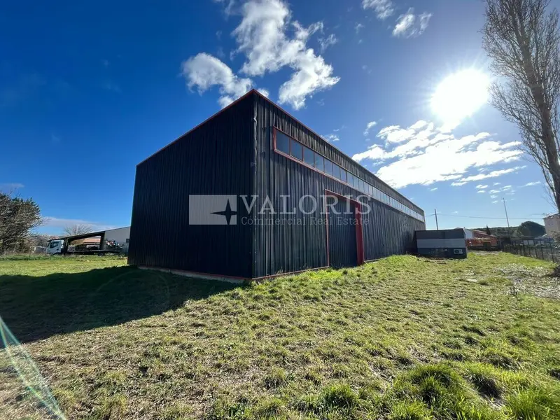 A louer Locaux d'activité 589m² Lançon-Provence