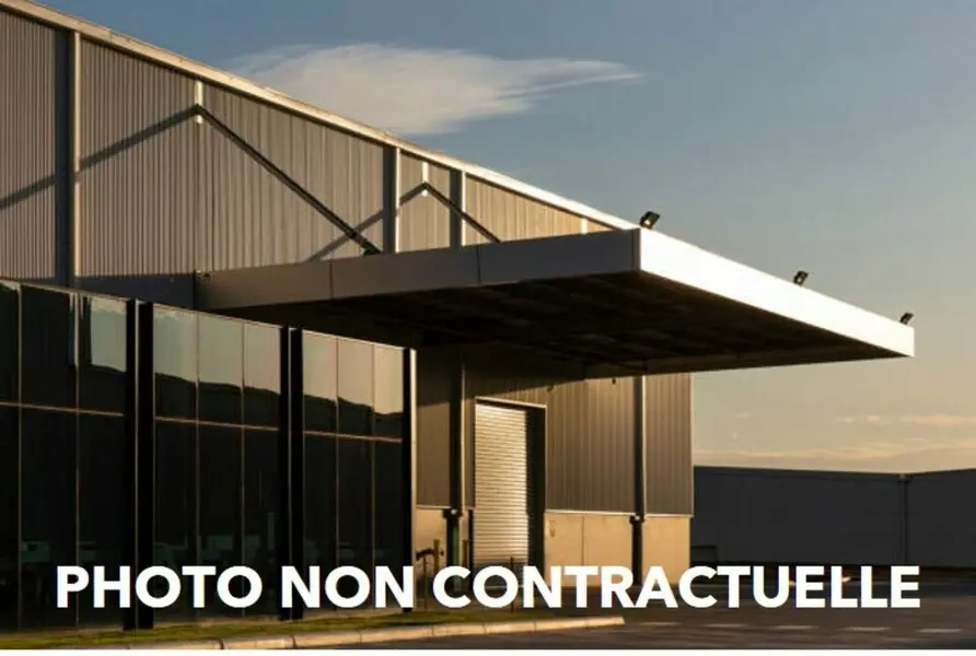 Bâtiment indépendant à louer avec un grand parking 