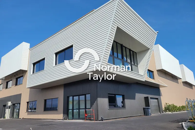 Bureaux de 278 m² à louer  Sète