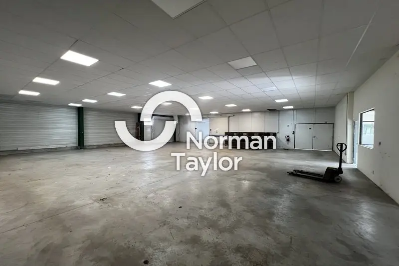 Local Commercial à vendre - Perpignan (66000) - 1711 m²