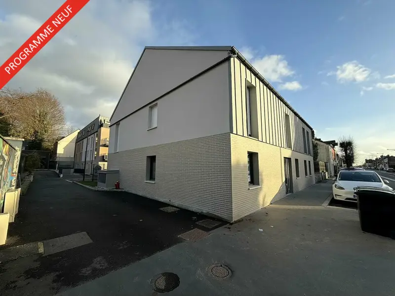 A VENDRE / LOCAL PROFESSIONNEL / DEVILLE LES ROUEN