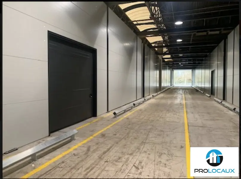 A louer Locaux d'activité 330m² Montataire