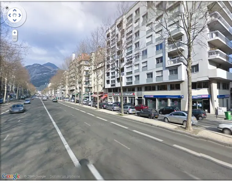 A louer Local commercial  210m² Grenoble