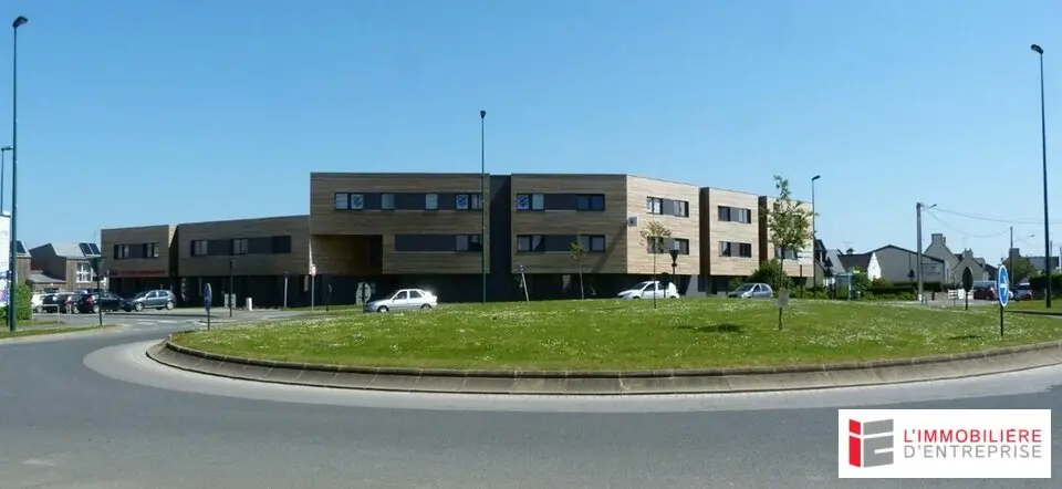 A VENDRE BUREAUX LOUES DE 160 M² ST-BRIEUC