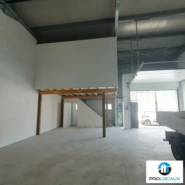 entrepôt / activité à louer - Veurey-voroize (38113) - 148 m2 - 1 700 €/mois