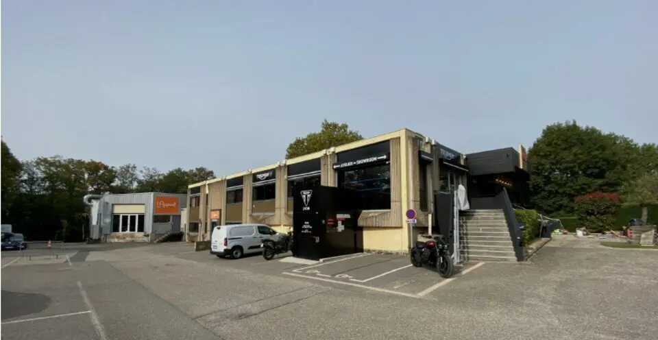 local commercial à louer - dardilly (69570) - 360 m2 - 5 400 €/mois