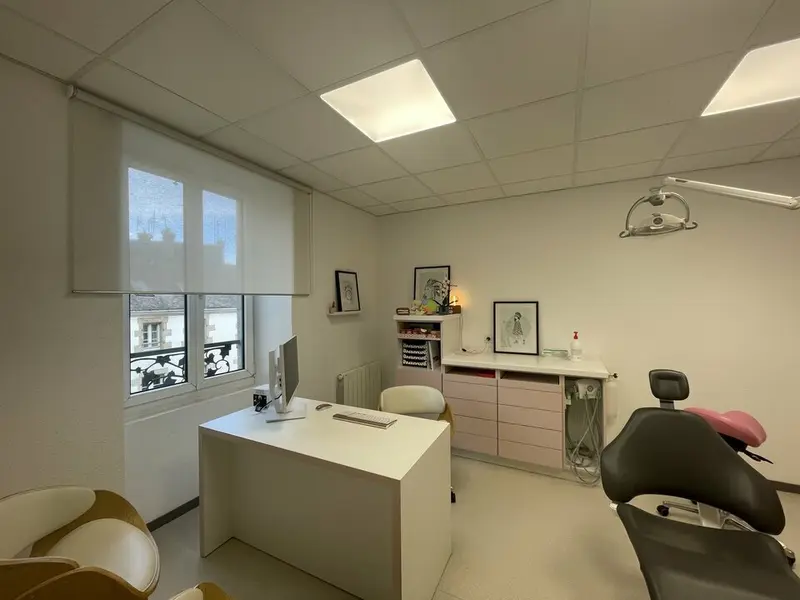 A vendre Bureaux 145.7m² Lorient