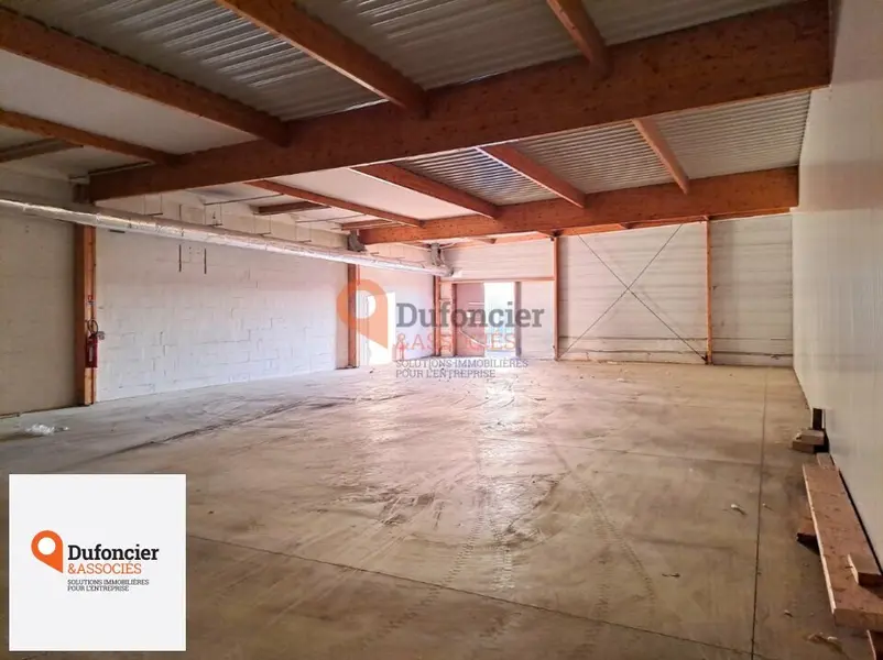 entrepôt / activité à louer - Antran (86100) - 270 m2 - 1 800 €/mois