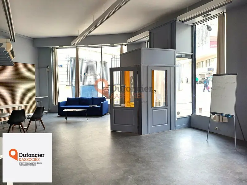 Local Commercial à louer - Poitiers (86000) - 140 m² - 1 750 €/mois