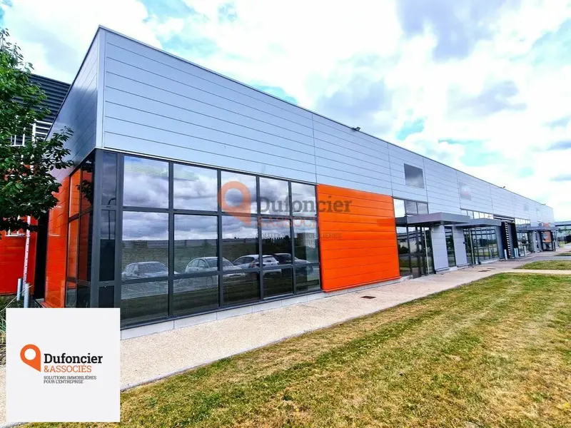 Entrepôt / Activité à louer - Poitiers (86000) - 180 m² - 1 696 €/mois