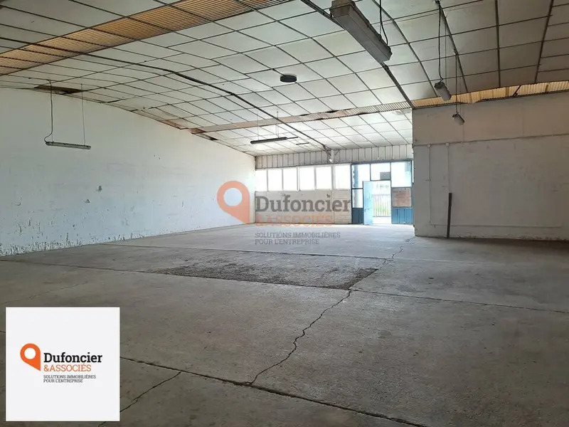 entrepôt / activité à louer - Châtellerault (86100) - 400 m2 - 980 €/mois