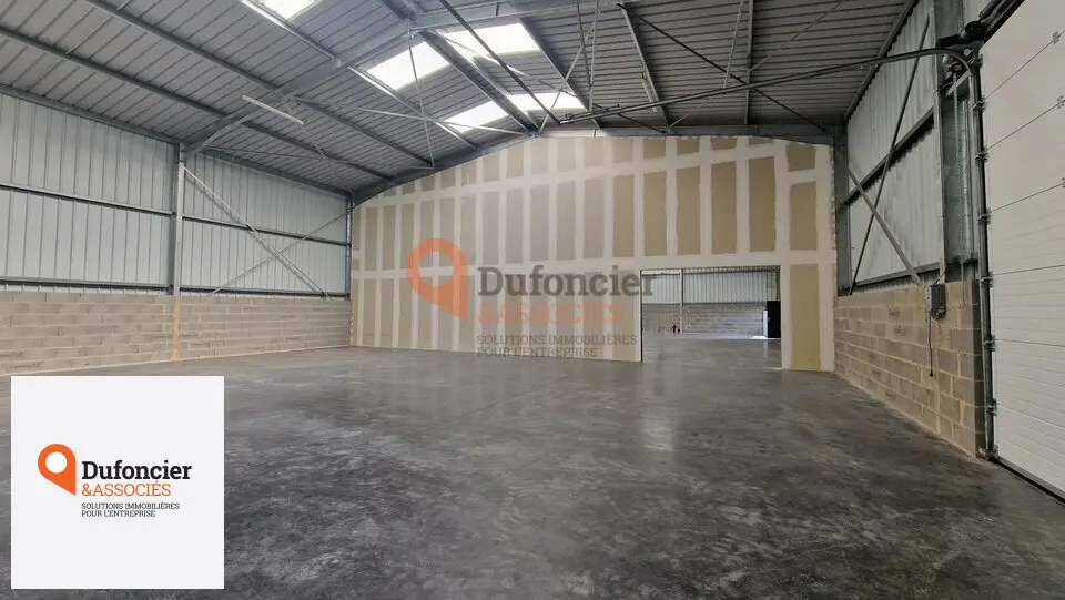 entrepôt / activité à louer - Vouneuil-sous-biard (86580) - 600 m2 - 4 000 €/...