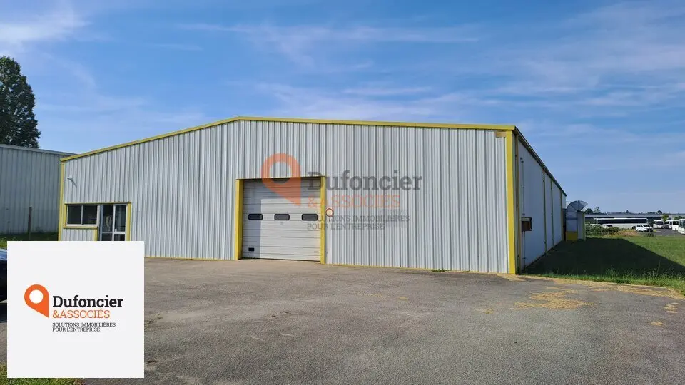 entrepôt / activité à louer - Antran (86100) - 831 m2 - 3 000 €/mois
