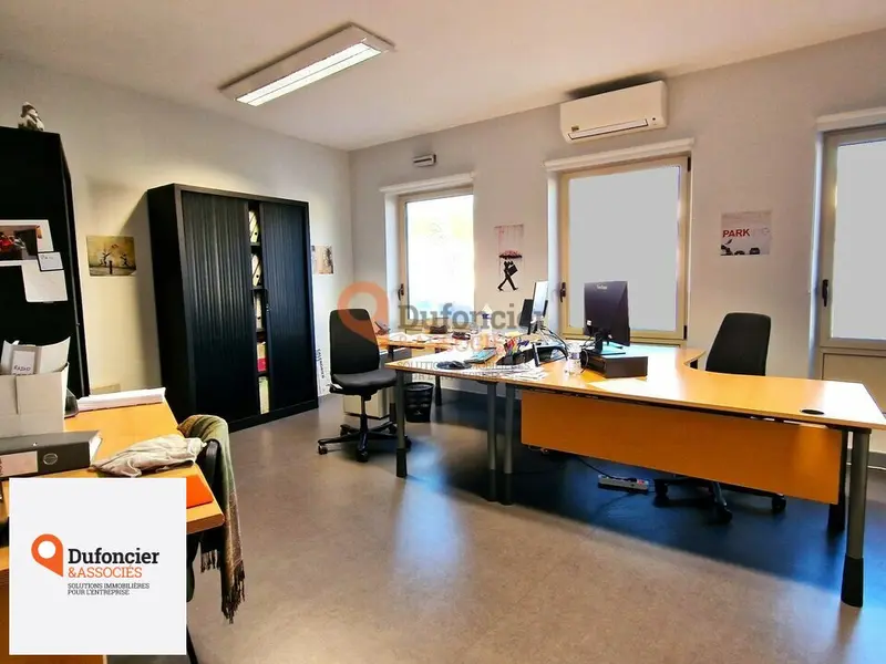 Bureau à vendre - Poitiers (86000) - 211 m²