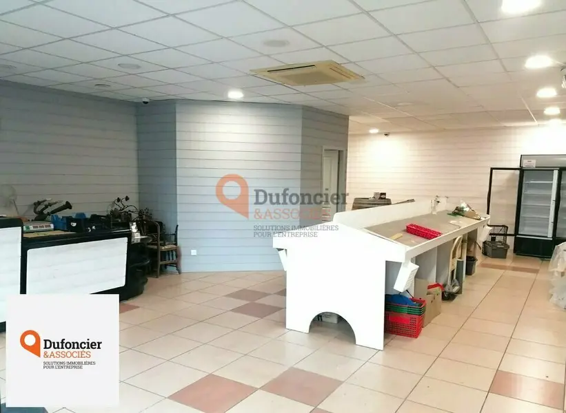 A vendre Local commercial  110m² Ingrandes