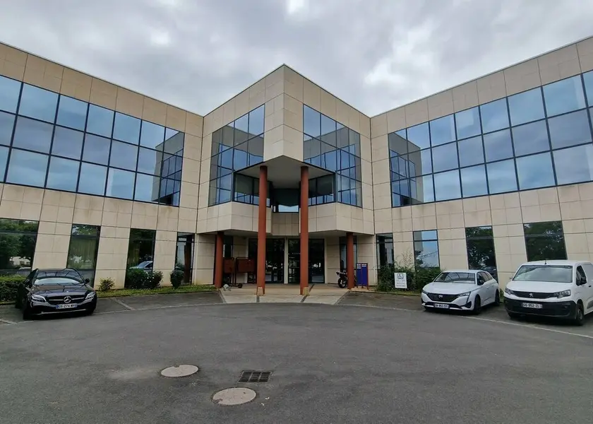 Bureau à louer - Chasseneuil-Du-Poitou (86360) - 49 m² - 474 €/mois