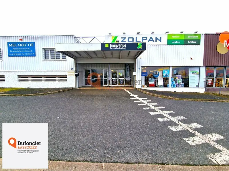 Entrepôt / Activité à louer - Poitiers (86000) - 400 m² - 3 018 €/mois