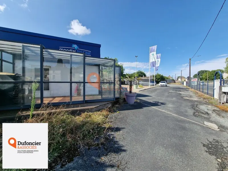 A louer Local commercial  62m² Chasseneuil-du-Poitou