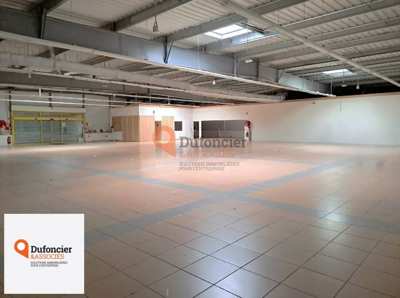 Local Commercial à louer - Antran (86100) - 1000 m² - 6 666 €/mois