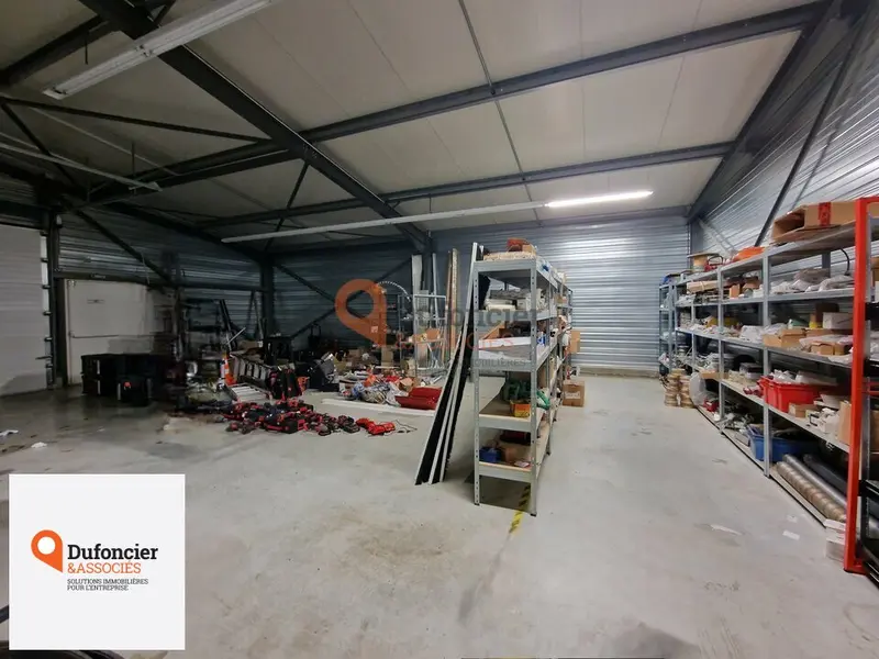 entrepôt / activité à louer - Chasseneuil-du-poitou (86360) - 210 m2 - 1 500 ...