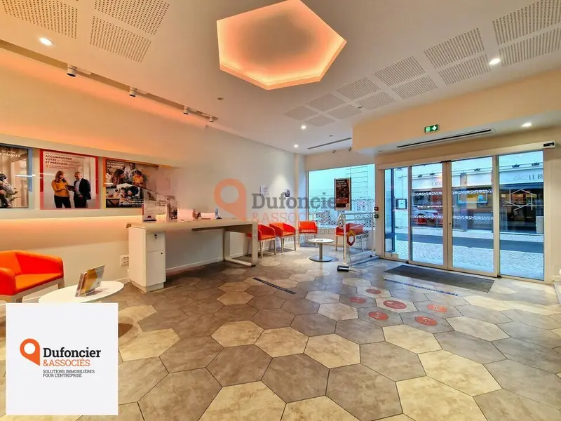 POITIERS HYPER CENTRE CARNOT - SUPERBE BUREAUX A LOUER - 155M²