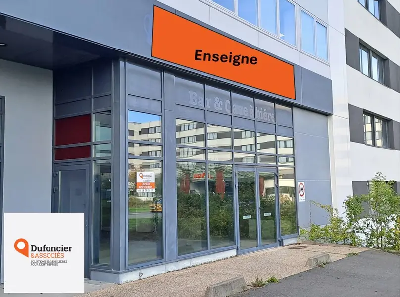 Local Commercial à louer - Chasseneuil-Du-Poitou (86360) - 240 m² - 3 333 €/mois