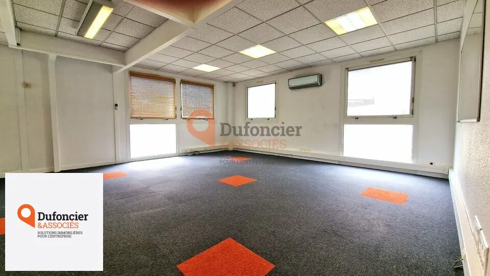 Bureau à louer - Dissay (86130) - 394 m² - 3 666 €/mois