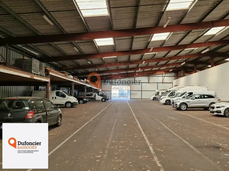 entrepôt / activité à louer - Vouneuil-sous-biard (86580) - 1568 m2 - 8 554 €...