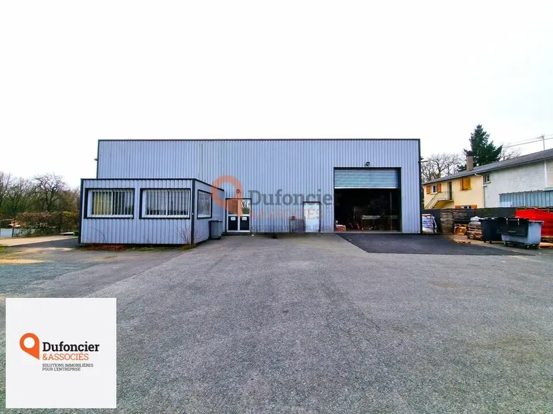 Entrepôt / Activité à louer - Poitiers (86000) - 550 m² - 2 500 €/mois