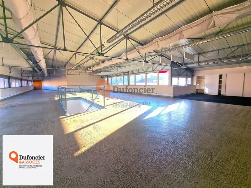 bureau à vendre - Poitiers (86000) - 387 m2 - 616 284 €