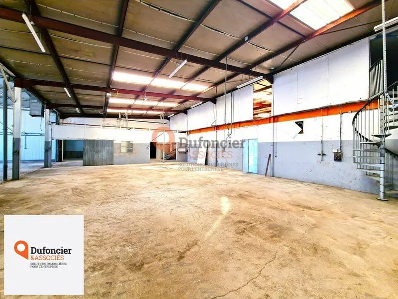 entrepôt / activité à louer - Migné-auxances (86440) - 762 m2 - 3 810 €/mois