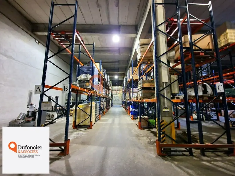 entrepôt / activité à louer - Dissay (86130) - 900 m2 - 2 625 €/mois