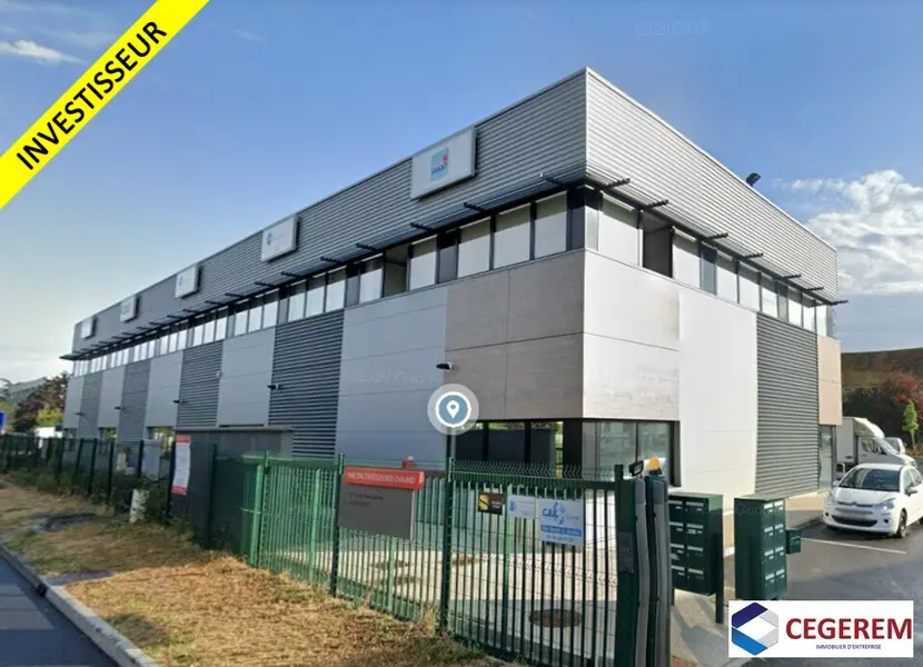 LOCAL MIXTE ACTIVITE BUREAUX 261 M2 A LISSES 