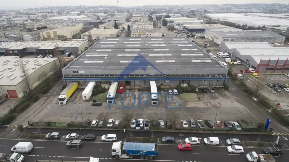 Entrepôt / Activité à louer - Chassieu (69680) - 1150 m² - 6 000 €/mois