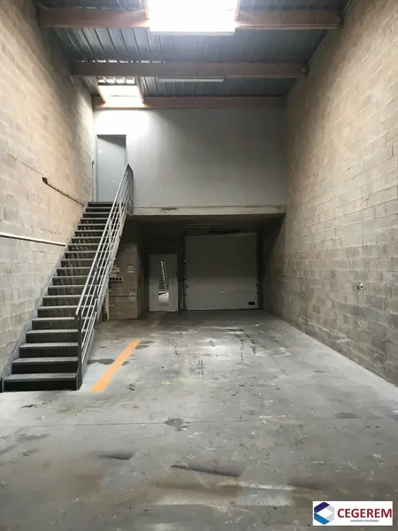 Entrepôt / Activité à louer - Ozoir-La-Ferrière (77330) - 118 m² - 1 376 €/mois