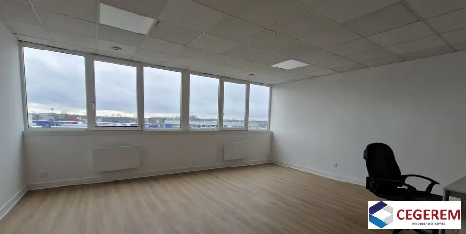 BUREAUX 51 M2 A MOISSY CRAMAYEL