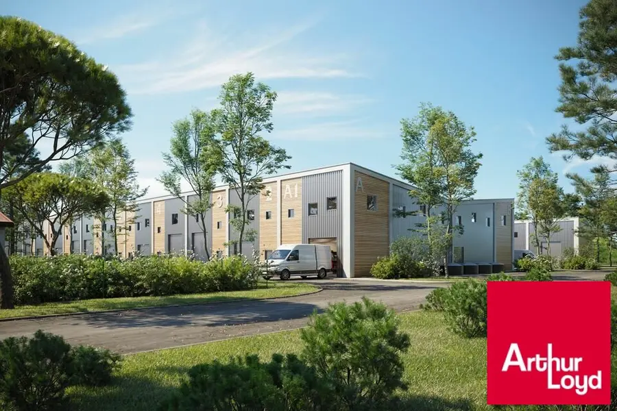 Entrepôt / Activité à vendre - Saint-Vincent-De-Tyrosse (40230) - 146 m²